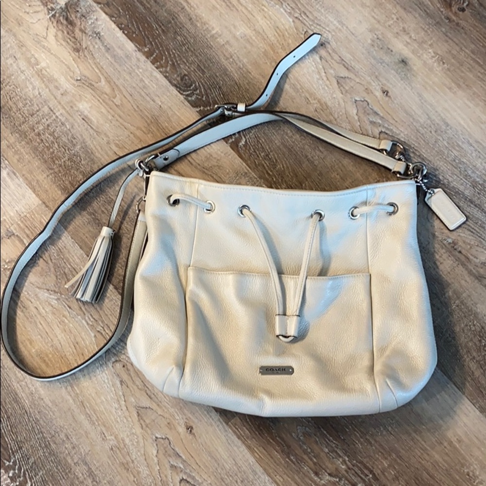 Coach, gorgeous, cream purse!